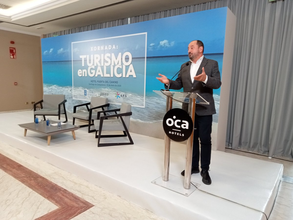 La APG ha contribuido a reflexionar sobre la  importancia del turismo en Galicia en una jornada protagonizada por todos los sectores implicados, incluidos los medios de comunicación. Gracias a los participantes, asistentes y a la Axencia Turismo de Galicia por su colaboración...
