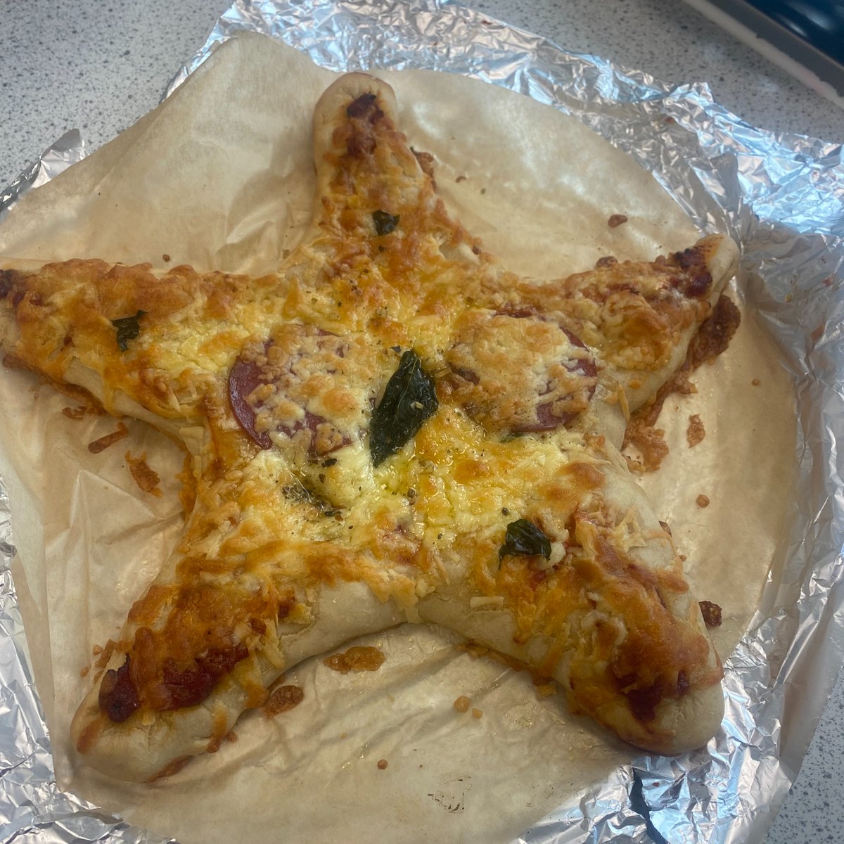 cdstechfaculty's tweet photo. In food technology Year 9 have been making dough, and then creating amazing pizzas. 🍕👩‍🍳🍴 https://t.co/8kiXegnGLV