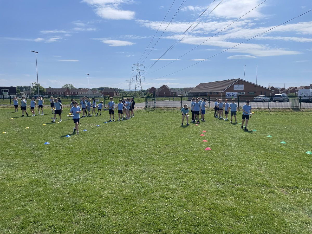 Ysgol Ffwrnes (@ysgolffwrnes) on Twitter photo Diwrnod mabolgampau arbennig! Diolch i bawb am gefnogi ac i bob disgybl wnaeth gystadlu! Diolch hefyd i <a href="/FurnaceUnited/">Furnace United RFC</a> am y defnydd o’r cae. Diwrnod mabolgampau arbennig! Diolch i bawb am gefnogi ac i bob disgybl wnaeth gystadlu! Diolch hefyd i <a href="/FurnaceUnited/">Furnace United RFC</a> am y defnydd o’r cae.