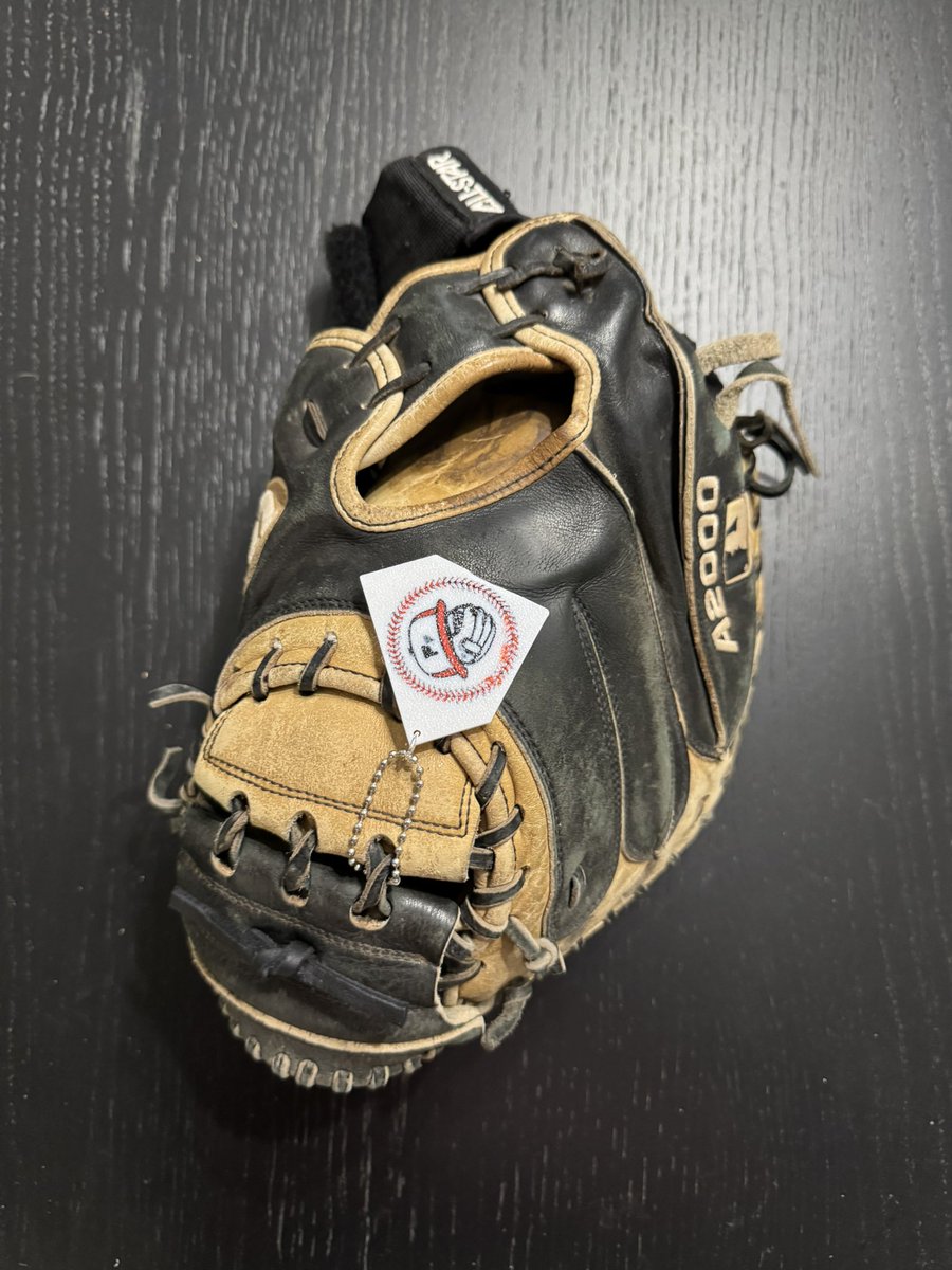 FixItFowler42's tweet image. Upper-Mid pocket repair on this A2000! Turned around and back on the field in less than 24 hours. #FixItFowler @Starting9_37_ @skipMeyers17
