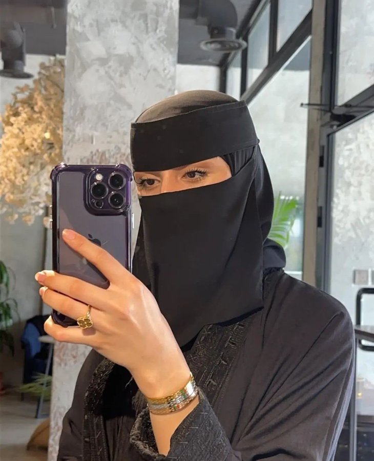 هل  التحرش  سببه  ملابس  المرأة  ام اخلاق الرجل!؟🤔