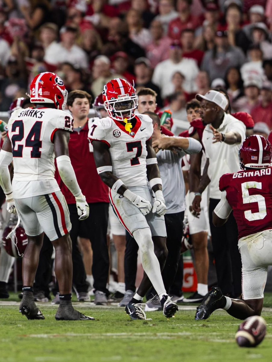 Vermont carmack (@carmackvermont7) on Twitter photo After a great conversation with <a href="/CoachSchuUGA/">Glenn Schumann</a> I’m extremely blessed and humble to receive an offer from <a href="/GeorgiaFootball/">Georgia Football</a> ❤️🐶
#AGTG
<a href="/CALLMEDBEST/">Dee Best</a>
<a href="/CoachShep_6/">K Shepherd</a>
<a href="/DBoyzFootball/">Dudley Football</a>
<a href="/RivalsFriedman/">Adam Friedman</a>
<a href="/RivalsWardlaw/">Lee Wardlaw</a>
<a href="/Rivals/">Rivals</a>
<a href="/adamgorney/">Adam Gorney</a>
<a href="/On3sports/">On3</a> After a great conversation with <a href="/CoachSchuUGA/">Glenn Schumann</a> I’m extremely blessed and humble to receive an offer from <a href="/GeorgiaFootball/">Georgia Football</a> ❤️🐶
#AGTG
<a href="/CALLMEDBEST/">Dee Best</a>
<a href="/CoachShep_6/">K Shepherd</a>
<a href="/DBoyzFootball/">Dudley Football</a>
<a href="/RivalsFriedman/">Adam Friedman</a>
<a href="/RivalsWardlaw/">Lee Wardlaw</a>
<a href="/Rivals/">Rivals</a>
<a href="/adamgorney/">Adam Gorney</a>
<a href="/On3sports/">On3</a>