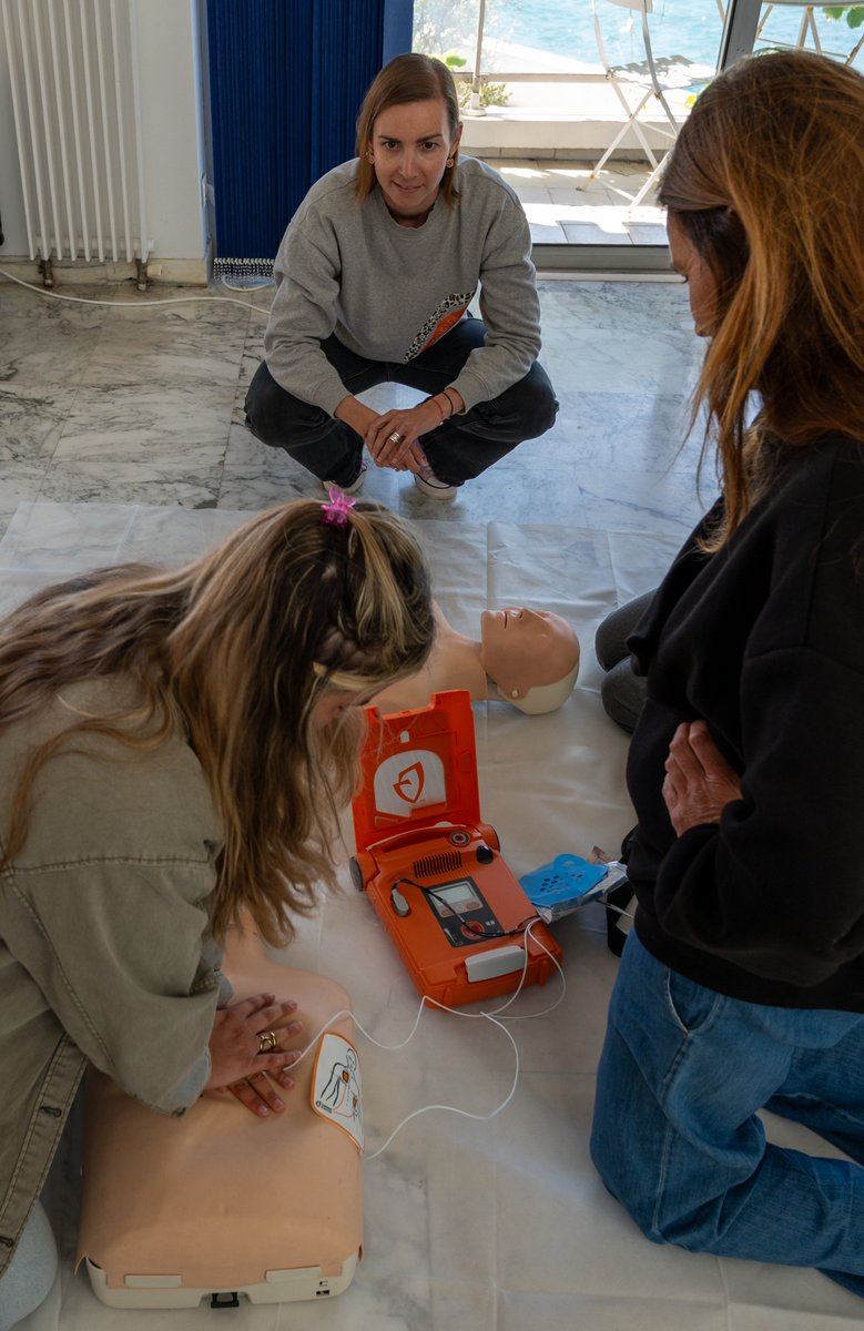 🩺 Parce que chaque seconde compte, l’équipe de MCO Congrès s’est formée aux premiers gestes d’urgence !

Un grand merci à LK Formation pour l’équipement fourni, ainsi qu’à Mr Didier LOPEZ pour la qualité de son encadrement tout au long de la formation👏

#formationsecours