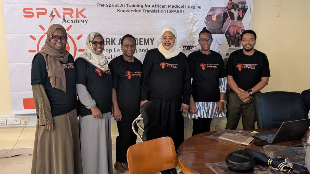 CAMERAAfrica's tweet image. 🫡 Day 3 of #AfricaBrainHack25
👋 Jambo from Team Tanzania 🇹🇿 
👋 Ki Kati from Team Uganda 🇺🇬 
👋 Ete sen from Team Tamale Ghana 🇬🇭 
👋 Na gode from Team Kano Nigeria 🇳🇬 

👩‍💻👨‍💻Coding, Decoding, making friends and building a #PowerOfExperience in #medicalai at #SPARK25