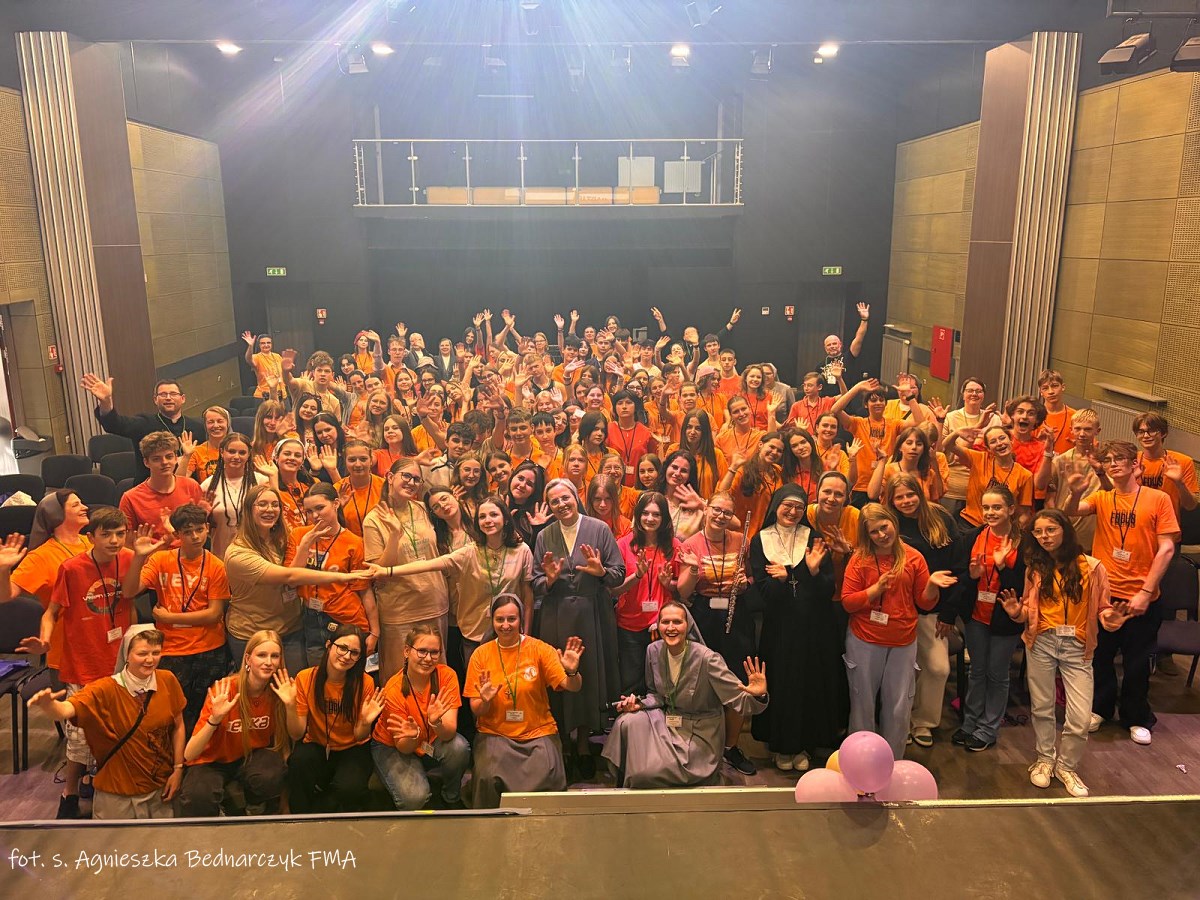 infoANS_PL's tweet image. #Polska – Święto Młodych: “Misja Nadzieja #SKARB” w Pieszycach

infoans.org/pl/dzialy/foto…