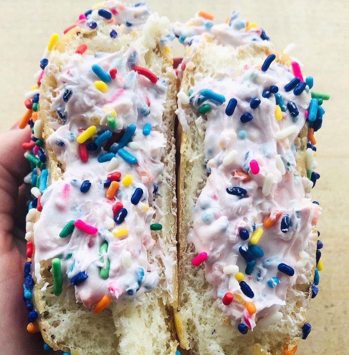 "Fill It Friday " Presents 👇🏻 {Fri May 16th. Funfetti 🌈 Explosion ~ It's been to long! 
Our yeast shell filled with rainbow sprinkle infused vanilla buttercream dipped in vanilla glaze topped with rainbow sprinkles. Limit 8 pet person.  See you @ the sho