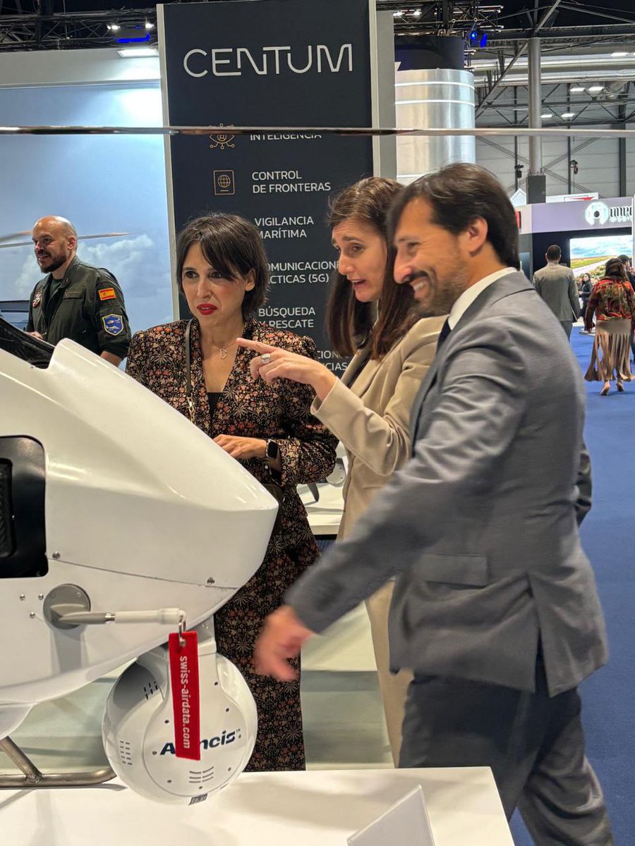 ✈️A <a href="/Xunta/">Xunta de Galicia</a> asina un acordo de colaboración con <a href="/TedaeEs/">TEDAE</a> para impulsar o crecemento do sector en Galicia.

A conselleira de Economía e Industria visitou hoxe <a href="/FEINDEF_/">FEINDEF</a>,  na que participan máis dunha vintena de empresas galegas.

cutt.ly/zrz7Hhh5