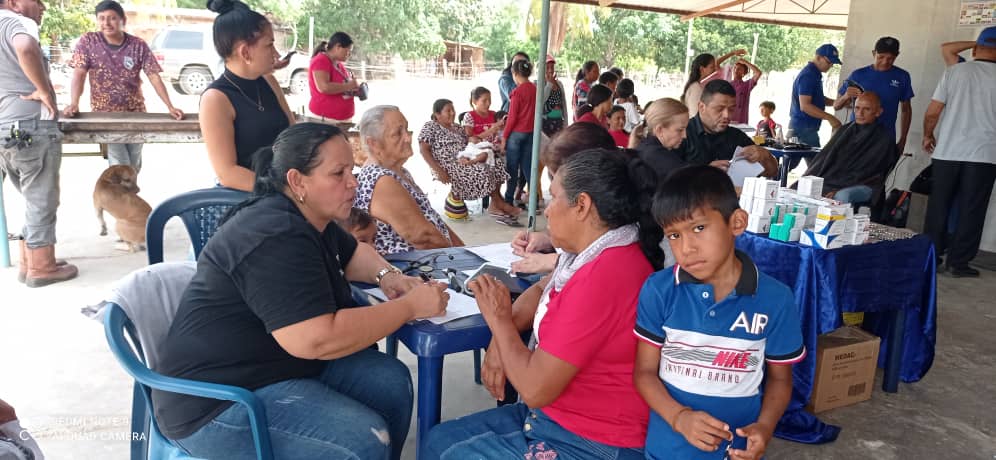 #Zulia: El Gobernador Manuel Rosales impulsa jornada de salud en el municipio La Cañada de Urdaneta

tinyurl.com/yec5f28v