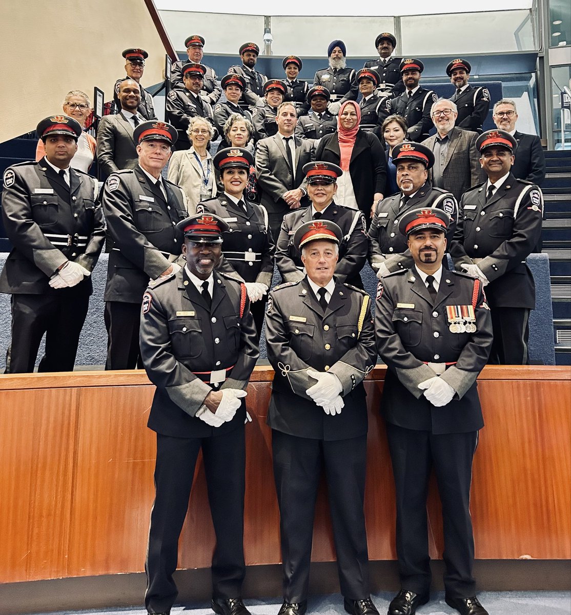 TTCNewsroom's tweet image. The #TTC Board today recognized the 30th anniversary of our Supervisory Honour Guard.
This fantastic group of volunteers proudly represents us at occasions both somber and celebratory.
Thanks for all you do!