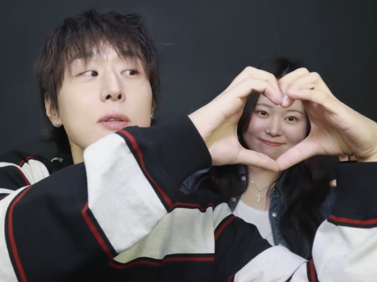 __onechzn's tweet image. 월간데이트 하나씩 공개될때마다 제발사궈.만 무한반복하고 있음