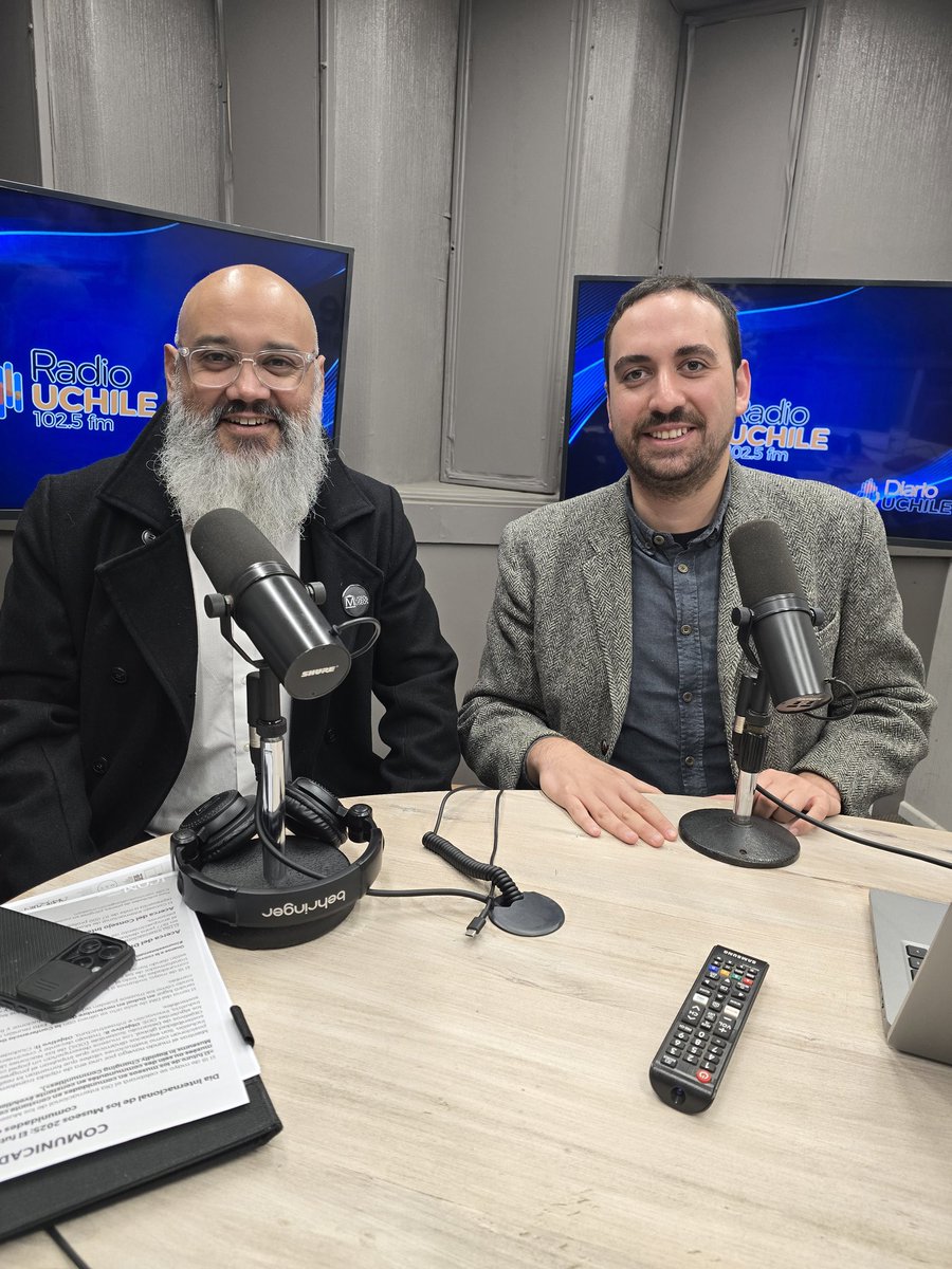 Nicolás Rojas Inostroza (@rojasinostroza) on Twitter photo Ahora conversamos con <a href="/listochao/">Esteban Torres Hormazábal</a>, secretario del <a href="/ICOMChile/">ICOM Chile</a> <a href="/museomuseo/">Museo de los Museos</a>, en el #Semáforo de <a href="/uchileradio/">Diario-Radio UChile</a> (102.5 FM) 🚦✨️✨️ radio.uchile.cl Ahora conversamos con <a href="/listochao/">Esteban Torres Hormazábal</a>, secretario del <a href="/ICOMChile/">ICOM Chile</a> <a href="/museomuseo/">Museo de los Museos</a>, en el #Semáforo de <a href="/uchileradio/">Diario-Radio UChile</a> (102.5 FM) 🚦✨️✨️ radio.uchile.cl