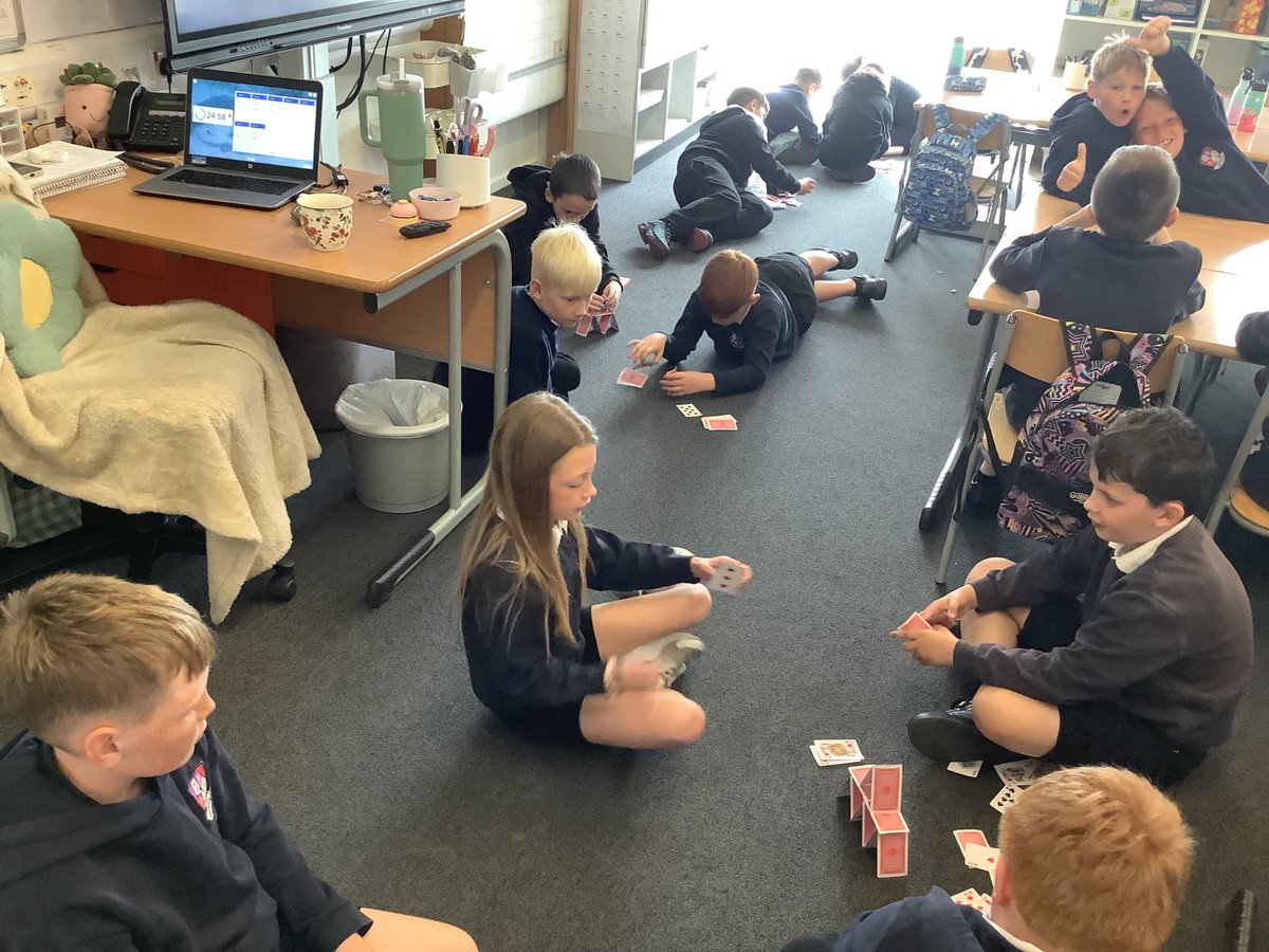 JHP_SnCN_SanCN's tweet image. P5a had to persevere to solve the House of Cards and All Change problem solving tasks today #WorldofWorkWeek #DYW