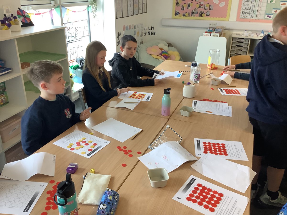 JHP_SnCN_SanCN's tweet image. P5a had to persevere to solve the House of Cards and All Change problem solving tasks today #WorldofWorkWeek #DYW