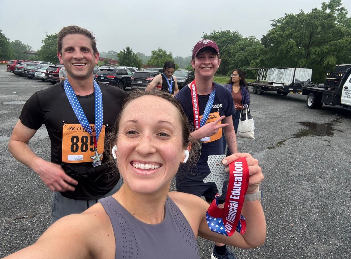 AndrewSolender's tweet image. putting the brevity in smart brevity two years in a row at the #CapChallenge!! @axios @ACLINews