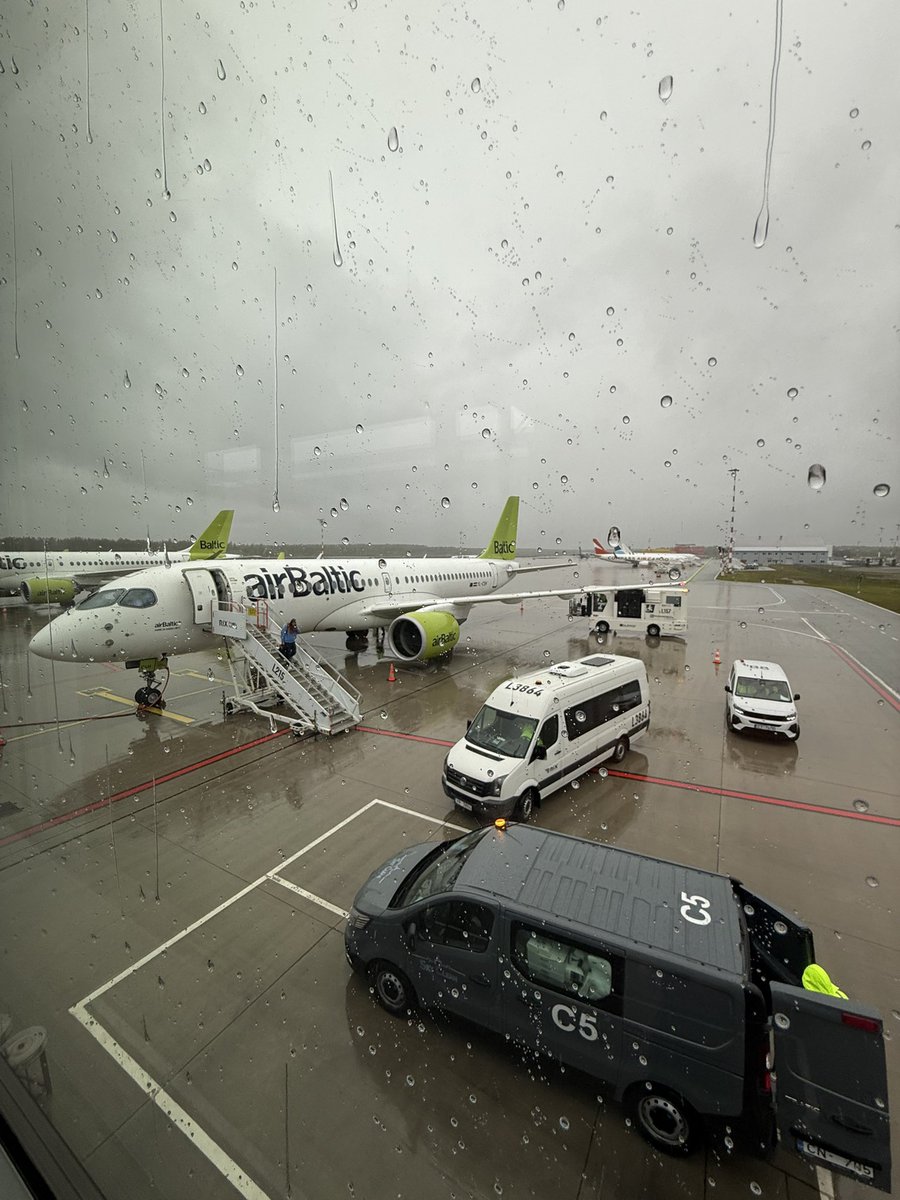 thakurtarun's tweet image. Hello Riga!  

Securing access to data everywhere and anywhere.   GO VEZA!!

#IdentitySecurity #CyberSecurity