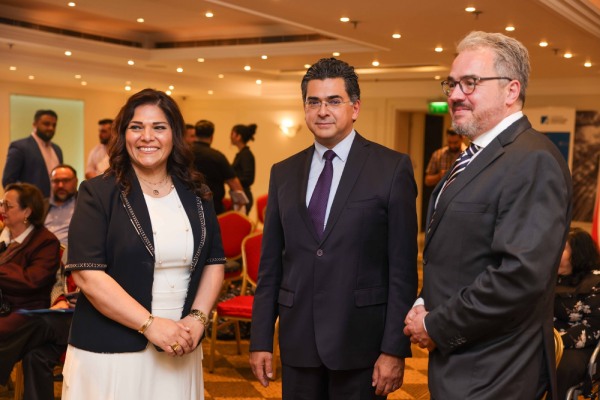 KAS_Lebanon's tweet image. Youth voices on stage!
On May 5, SMART Center, in partnership with #KASLebanon and @UNICBeirut, held the final debate and graduation ceremony of the “Wajhat Nazar” Program 2024.
kas.de/en/web/libanon…