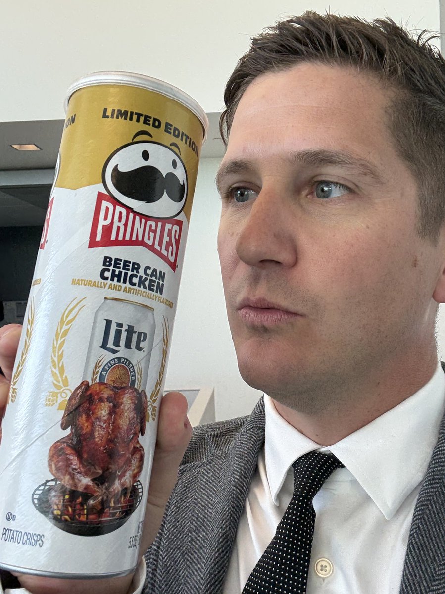 Tim Elliott tweet media