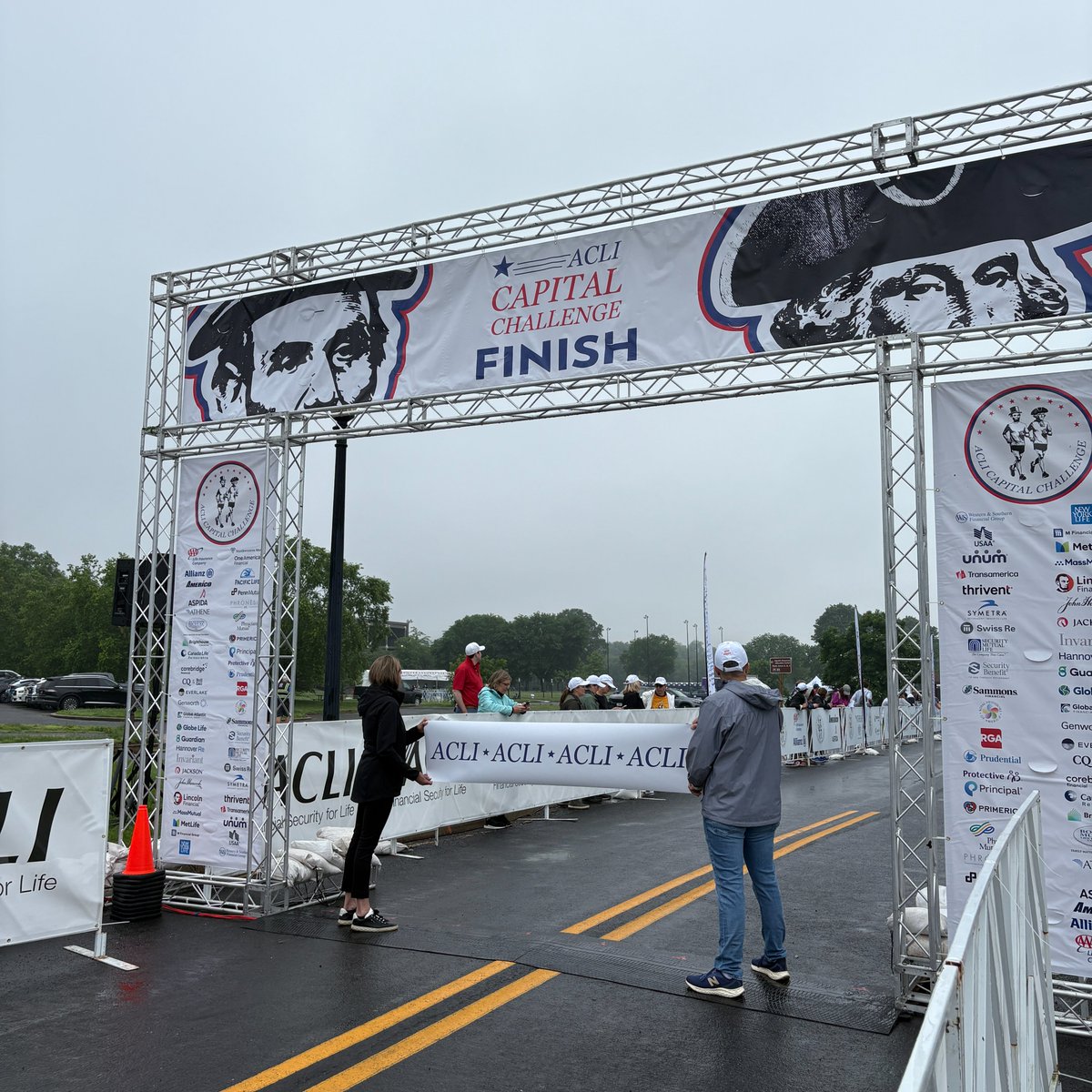 ACLINews's tweet image. A big thanks to DelMo Elite Events, Timing Productions, announcer Marc Goldman, Bike Valet DMV and Feet on the Street for helping us put on a great 2025 #CapChallenge. @subodhnayar