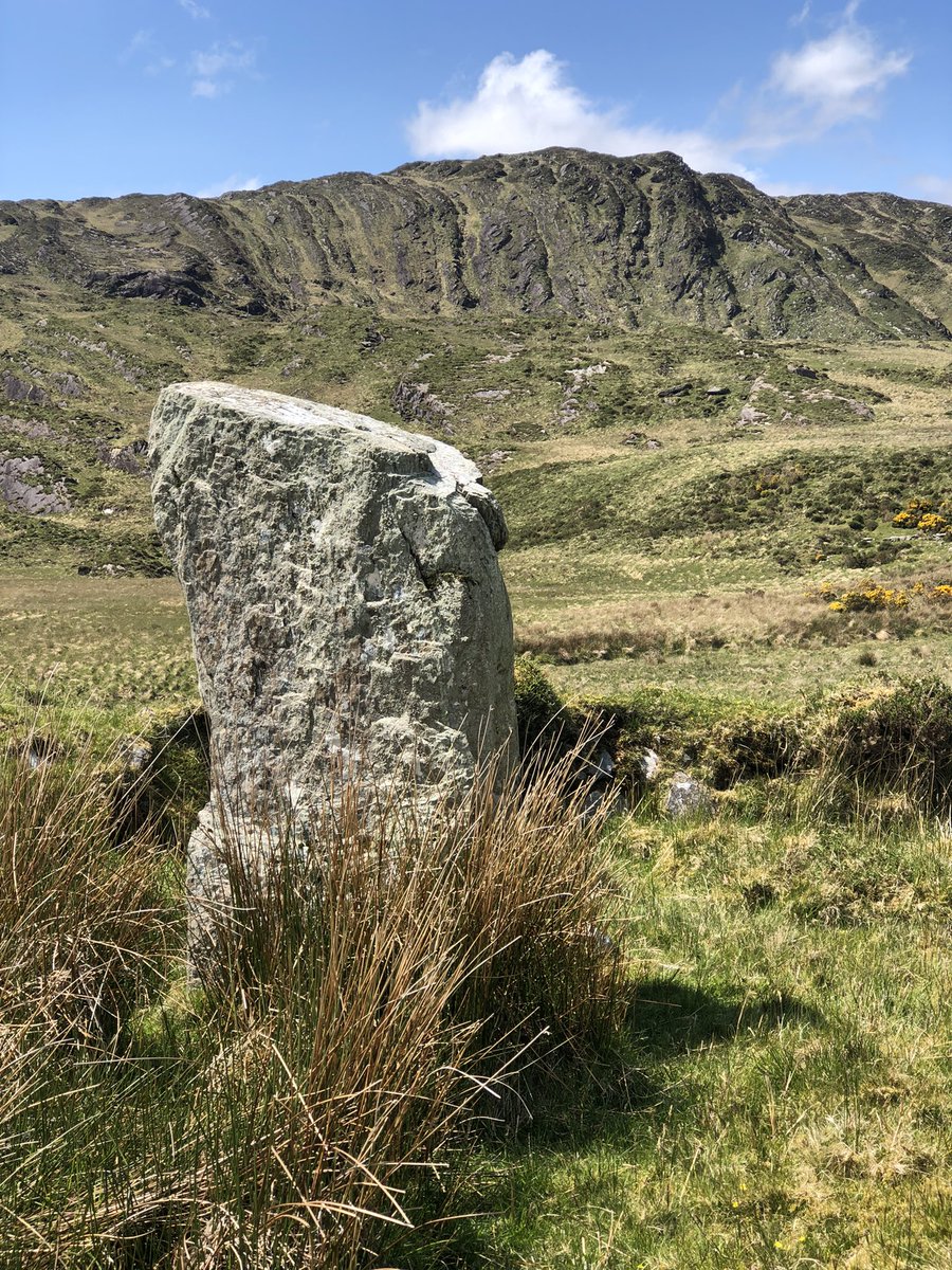 Ag siúl ar Duchaill Dé Domhnaigh seo. 
Ag tosnú ag 9.30am.
Hiking Doughill mountain near Ballingeary on Sunday starting at 9.30. 
Tuilleadh eolas / further info 0872231225