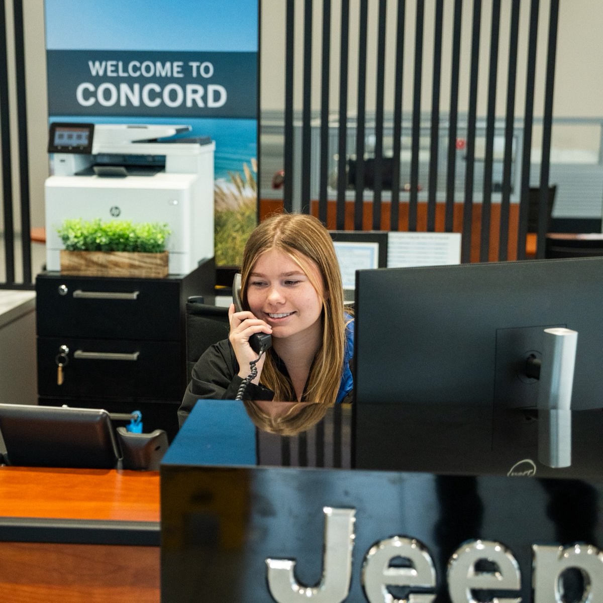 HendrickCars's tweet image. From warm welcomes to seamless service – Thank you to our incredible receptionists! 📞👏💙 #Receptionistday