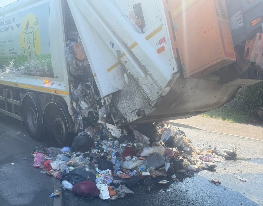 Discarded electric scooter batteries are being blamed for causing a fire in a refuse lorry in Nazeing this morning.

Read more at cutt.ly/EEFNEWS-2025-3…