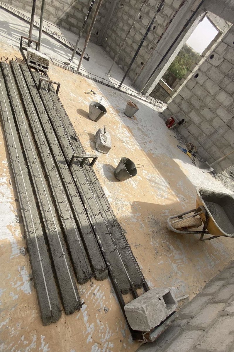 throumar's tweet photo. #Construction https://t.co/LXGJBvVuZY