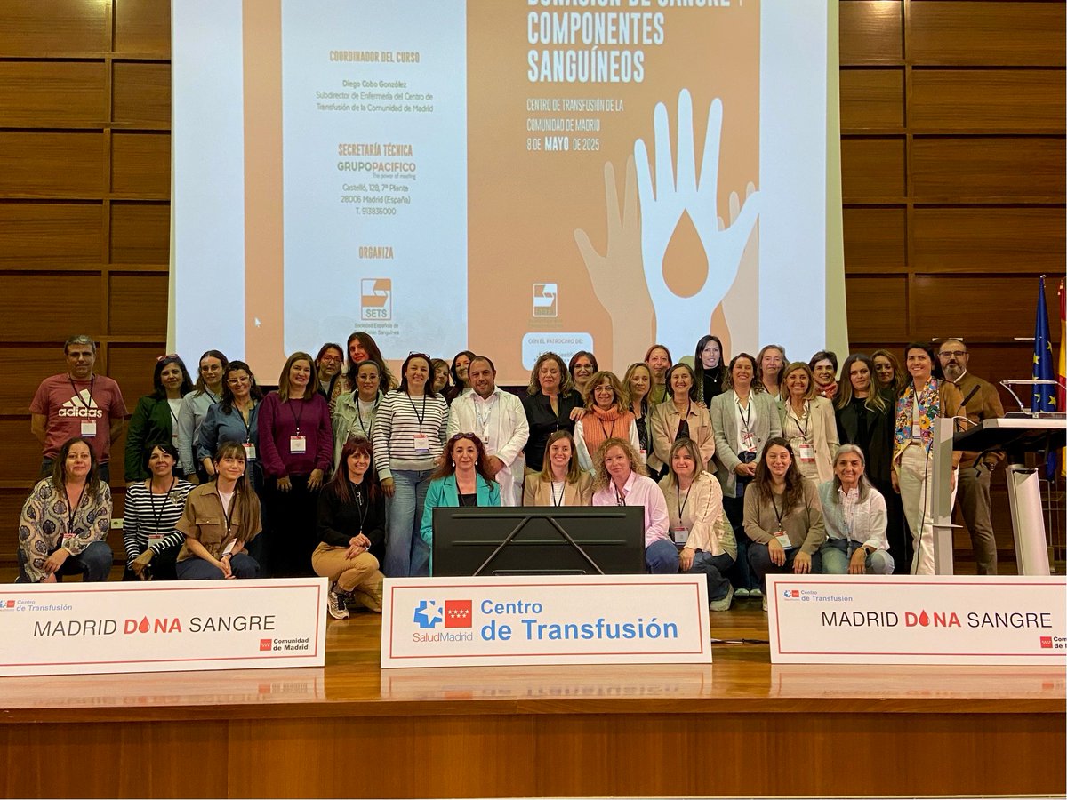 🤳🏻¡Compartimos con vosotros esta foto que nos hicimos en las II Jornadas Nacionales de Enfermería en #DonaciónDeSangre y Componentes Sanguíneos organizadas por <a href="/SETS_es/">SETS</a>!🩸
🙏🏻¡Muchas gracias a todos los asistentes que han participado!❤️Nos vemos en la próxima🚀