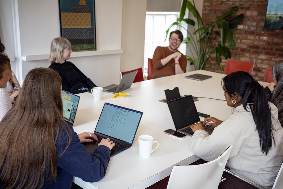 ichoosemag's tweet photo. (Ad) The Jointworks: A Creative Space For Collaboration, Imagination and Growth.

Located in the heart of the Jewellery Quarter, The Jointworks is more than just a workspace – it’s a creative and collaborative hub for freelancers, entrepreneurs, remote workers and small teams. 

Housed in a beautifully restored building that’s full of character, The Jointworks offers a range of flexible options for how and where you work, connect and create.

Find out more: https://t.co/i1LDsht4qK