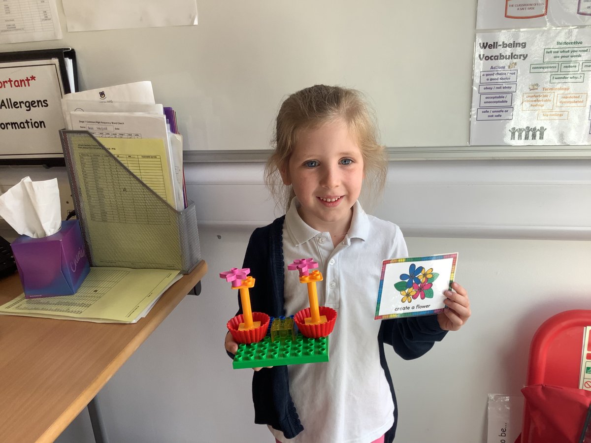 JHP_SnCN_SanCN's tweet image. P1a took part in a Lego challenge to build spring themed Lego puzzles. #WorldofWorkWeek #DYW