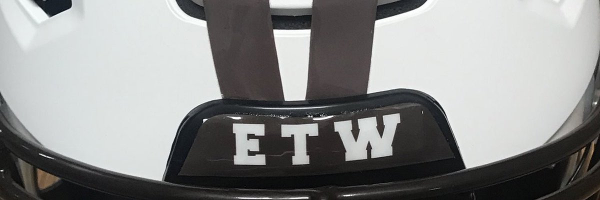 Aaron Foster ๐๐พ๐๐พ (@coachfoster23) on Twitter photo Great visit at EL PASO Austin HS with <a href="/CoachPichardo/">Eric Pichardo M. Ed.</a> today! Always great to pick your brain and learn more about your guys!
#PicksUp โ๏ธ
#WinTheWest ๐ต๐ Great visit at EL PASO Austin HS with <a href="/CoachPichardo/">Eric Pichardo M. Ed.</a> today! Always great to pick your brain and learn more about your guys!
#PicksUp โ๏ธ
#WinTheWest ๐ต๐