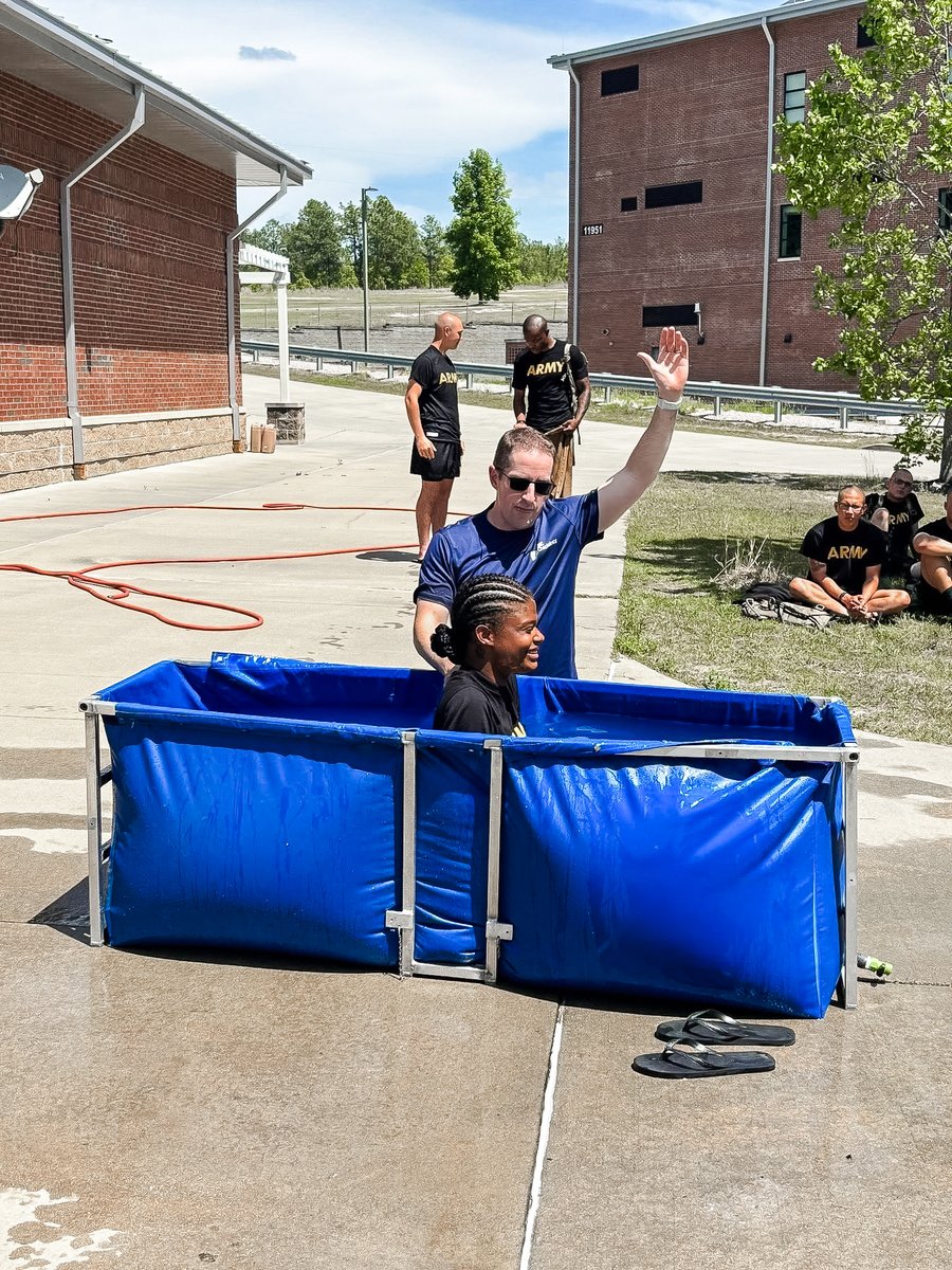 NAMB_SBC's tweet image. GOD IS MOVING AT FORT JACKSON! 

Chaplain Caleb McCary baptized many young men and women who graduated from Basic Training. 🙌

🙏 Pray for these men and women as they begin their Army careers and continue their journeys of faith.

#Chaplaincy