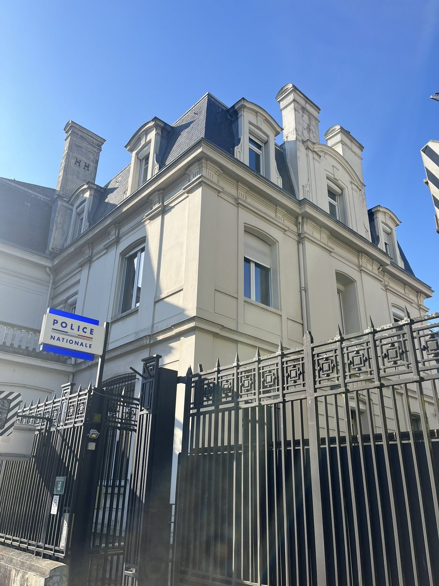 Réunion avec les OPJ du commissariat de Charleville-Mézières: 
➡️Priorités de politique pénale
➡️Enjeux des frais de justice 
➡️ Réformes &amp; qualité des procédures 
➡️Intervention de l’UAPED 
➡️Traitement sur site de procédures 
Merci aux policiers pour leur engagement 🚔⚖️