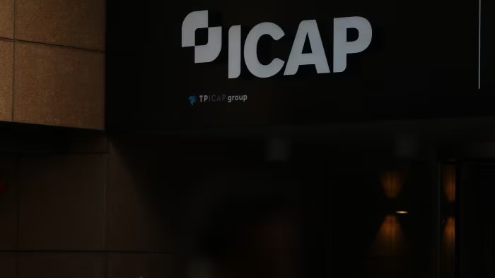 FXFinanceFeeds's tweet image. FINANCE📊: TP ICAP posts record £629M quarter but delays Parameta IPO amid U.S. market volatility. Data unit still draws strong investor interest. #TPICAP #IPO #MarketData