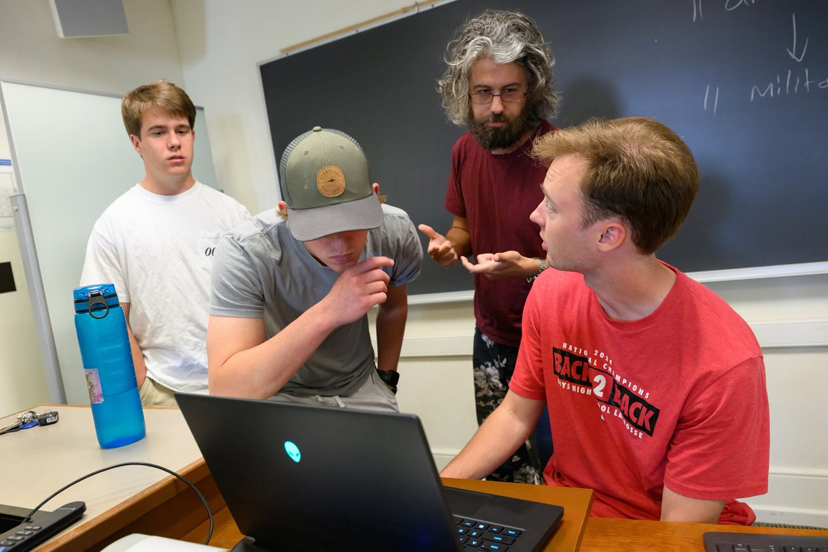 Washington and Lee University (@wlunews) on Twitter photo This week we are halfway through Spring Term, and students are had at work on their class projects and research adventures, both on and off campus! Don’t miss the excitement in this week’s #SOC!
📸 View the entire album on The Columns: columns.wlu.edu/soc/soc-05-14-… This week we are halfway through Spring Term, and students are had at work on their class projects and research adventures, both on and off campus! Don’t miss the excitement in this week’s #SOC!
📸 View the entire album on The Columns: columns.wlu.edu/soc/soc-05-14-…