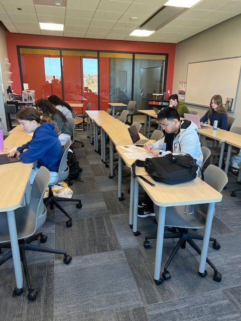 CF_schools's tweet image. CFHS Highlights! AP Lit students tackled a practice exam while sophomores brought The Tempest to life—sock puppet style! 🧦 🎭 Special thanks to guest star Rick Vanderwall for making Shakespeare even more memorable. #TigerPride #AuthenticLearning #EveryStudentEveryDay