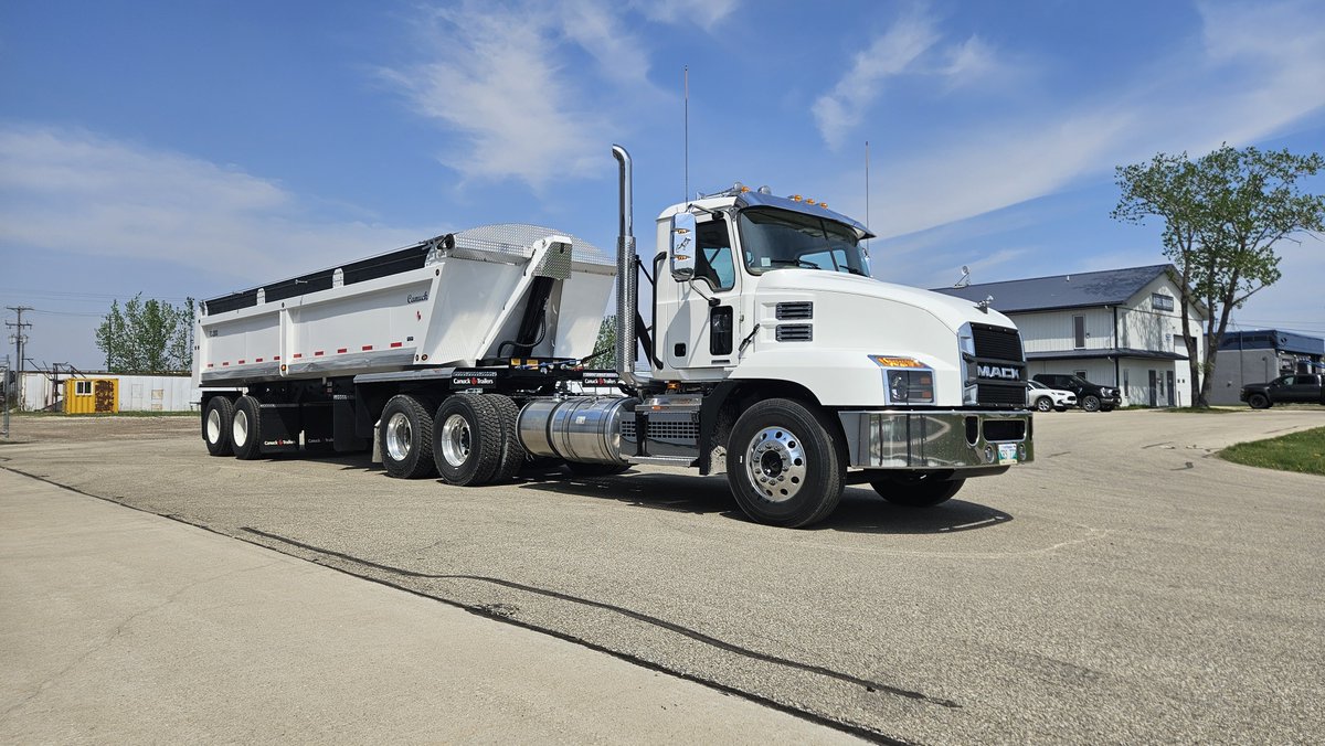 RichardWiebe204's tweet image. We would like to thank BNM Works Inc. on the purchase of this new Canuck Trailers tandem axle all steel end dump. #quereltrailers #canucktrailers #haulmore #everyhaul #enddump #graveltrailer