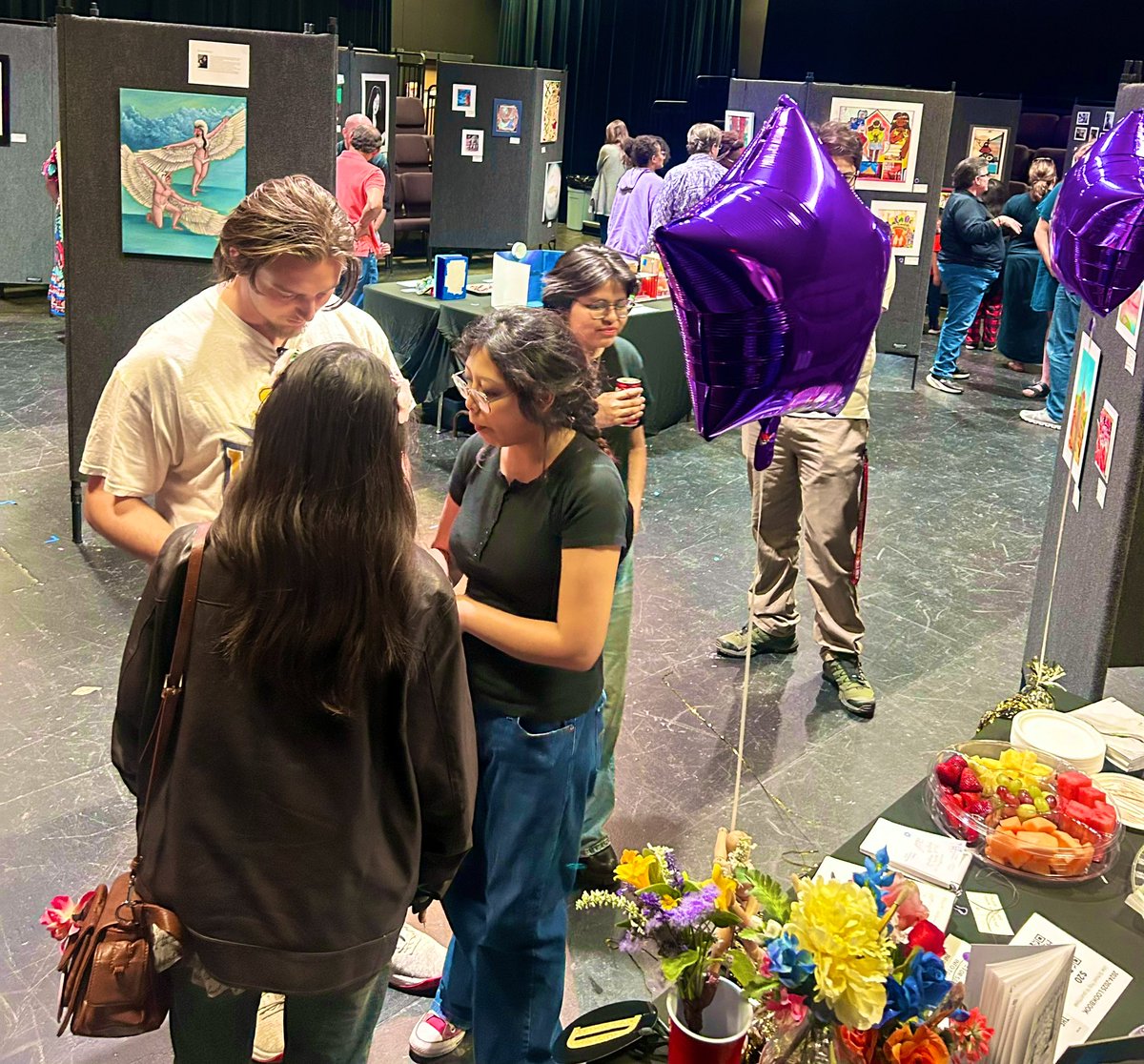 Christina Van tweet media