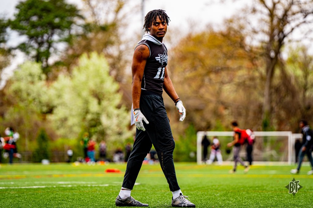 Hello everyone I will be taking a step back from my commitment to ECU to  reopen my process and recruitment to see what  other opportunities I can come across of .

East Carolina University is still at the top of my list‼️