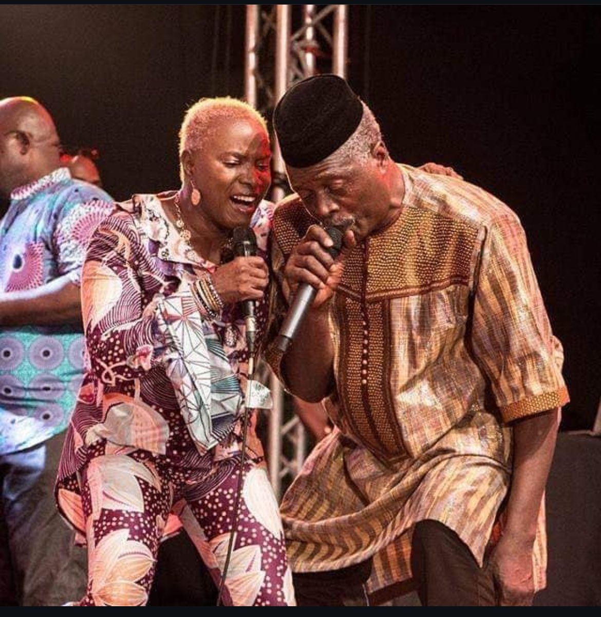 The two most precious gift from Benin Republic 🇧🇯 

Angelina Kidjo and Sagbon Danialou 🐐❤️