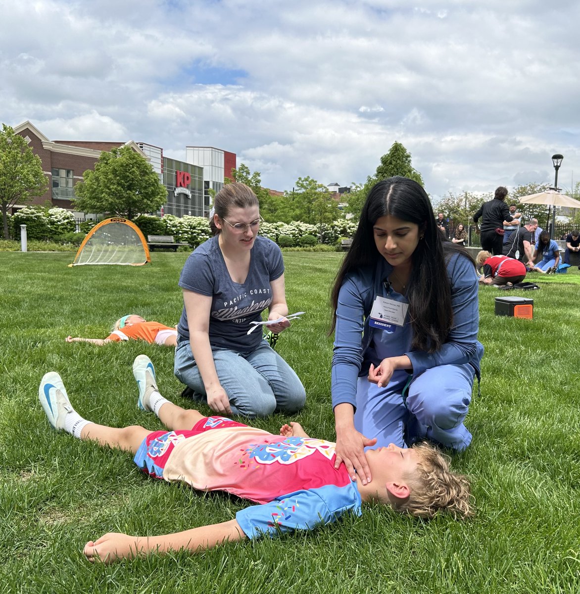 WMUMedicine's tweet photo. On Wednesday, WMed welcomed resident physicians from across the state of Michigan for the Michigan College of Emergency Physicians Emergency Medicine Residentsโ Association of Michigan SimWars Competition.
Take a look! #WMed #WMedEM #SimWars https://t.co/O3HAW0f314
