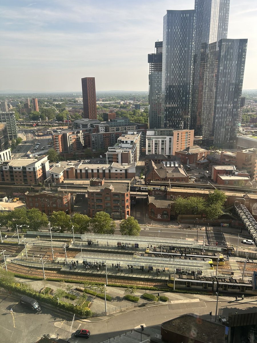 All ready for the <a href="/ARNS_UK/">ARNS</a>  conference.  I’m looking forward to catching up with fabulous colleagues and friends. I’m so impressed with the transport <a href="/AndyBurnhamGM/">Andy Burnham</a>  Got my first tram!