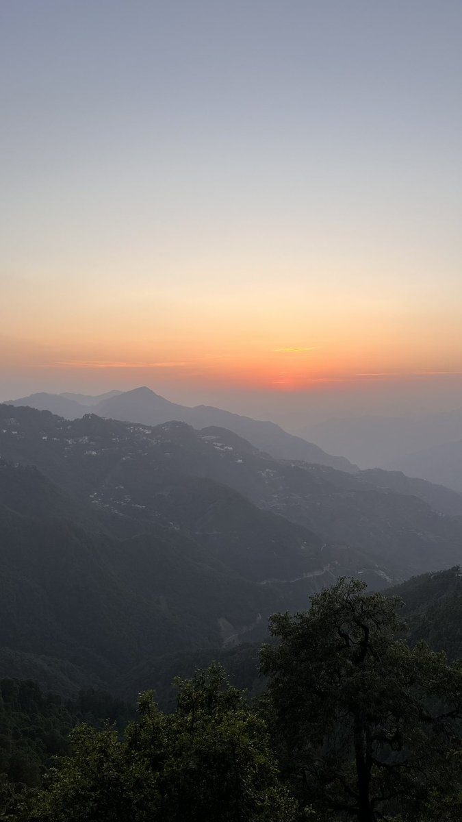 theceosahab's tweet image. Mussoorie is such a beautiful city ☺️