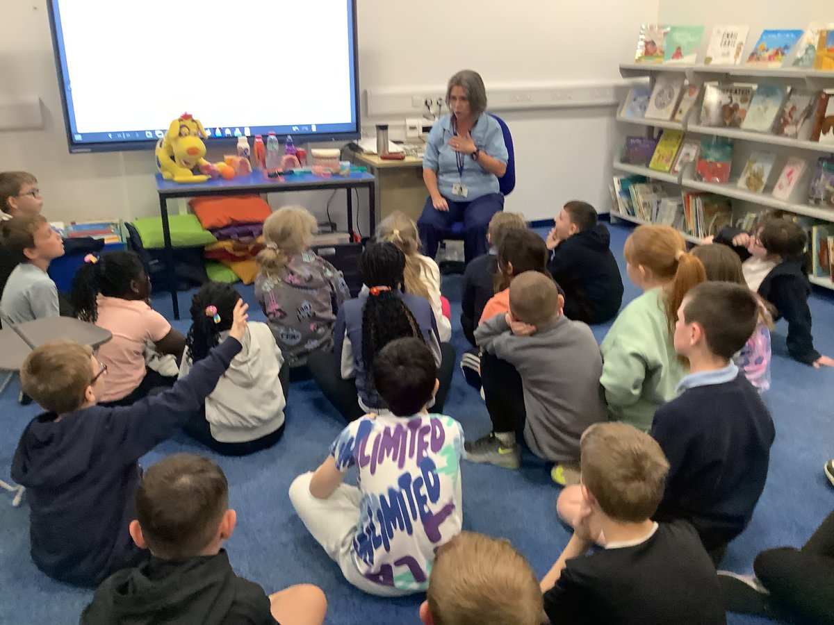 Tuesdays #CVHealthWeek2025 started with <a href="/NSPCC/">NSPCC</a> Speak Out Stay Safe assembly 💬 and  and talking  all  things  teeth  in  P5a  🦷🪥 We  always  love  this visit  and  learn  so  much!  #OnlyatCanalView