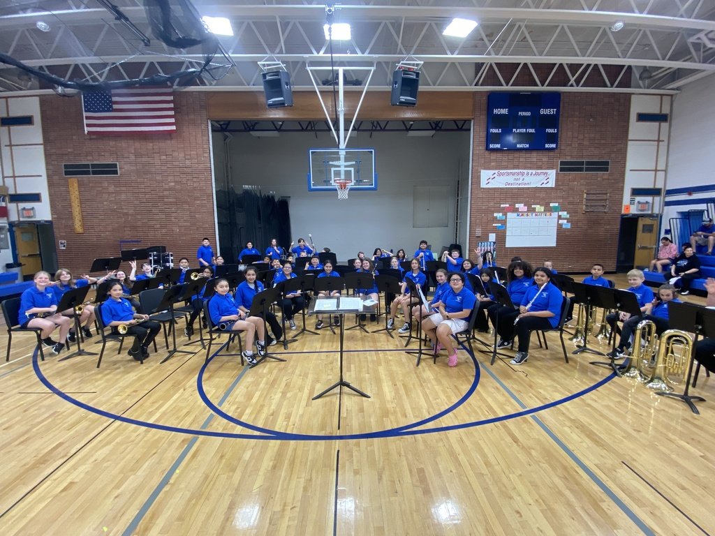 WestLibertyCSD's tweet image. The Junior Cadet Band (5th grade) and Cadet Band (6th grade) put on a wonderful performance last night!  Here are some pictures from their concert.  Stay tuned for a recording to be posted as well!  #wlcomets #middleschoolband