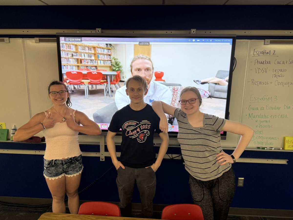 Sra_Ehrke's tweet image. ✌🏽#Seniors2025 @Platteview_HS #español4