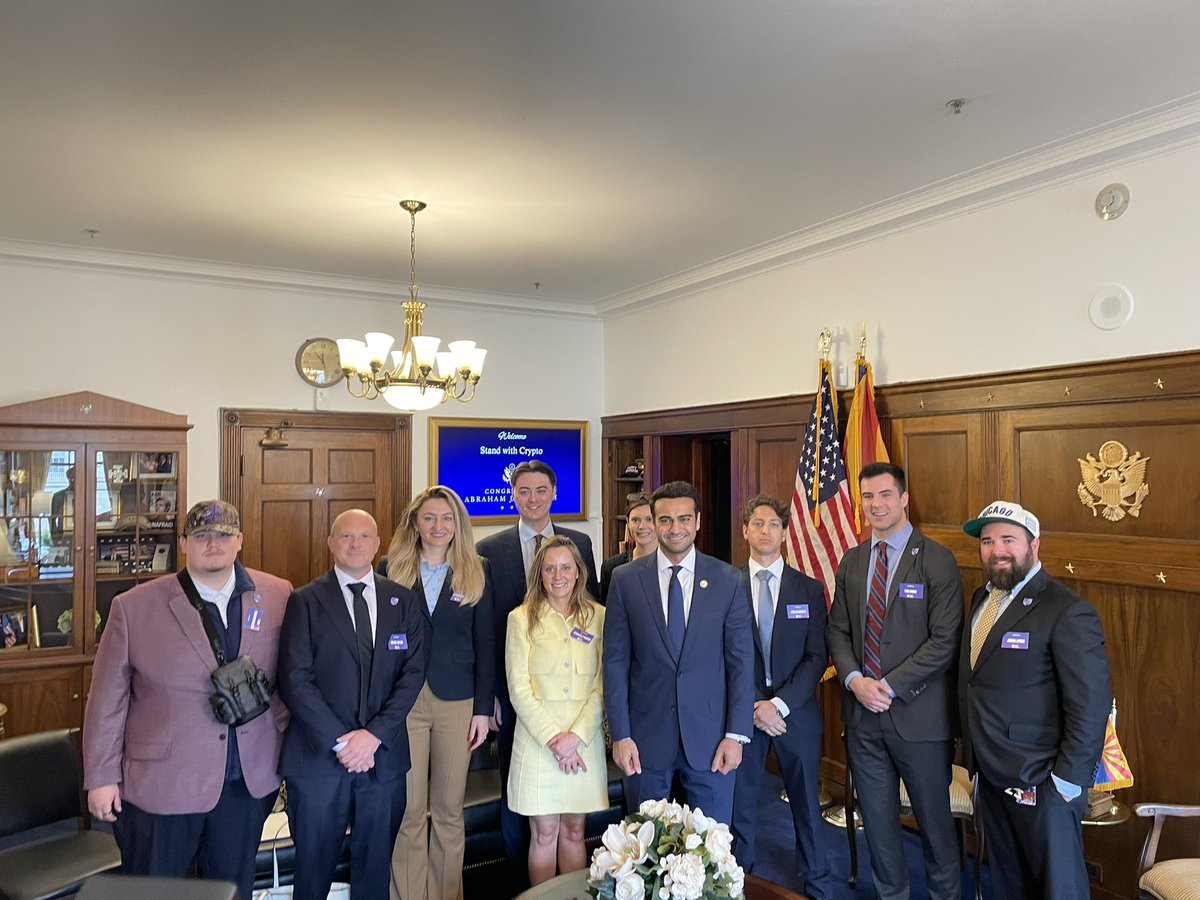 Great meeting with rep <a href="/AbrahamHamadeh/">Abe Hamadeh</a> of Arizona today.

Appreciate your engagement with <a href="/standwithcrypto/">Stand With Crypto🛡️</a> and your openness to understanding why regulatory clarity for the digital asset industry matters to the future of the U.S. economy!