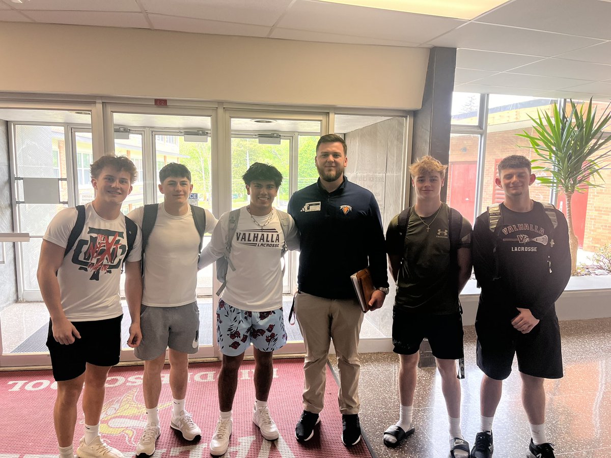 MasonCSwistak's tweet image. Thank you to coach @CoachBarr74 for coming to talk to me about bucknell football! @Bucknell_Bison