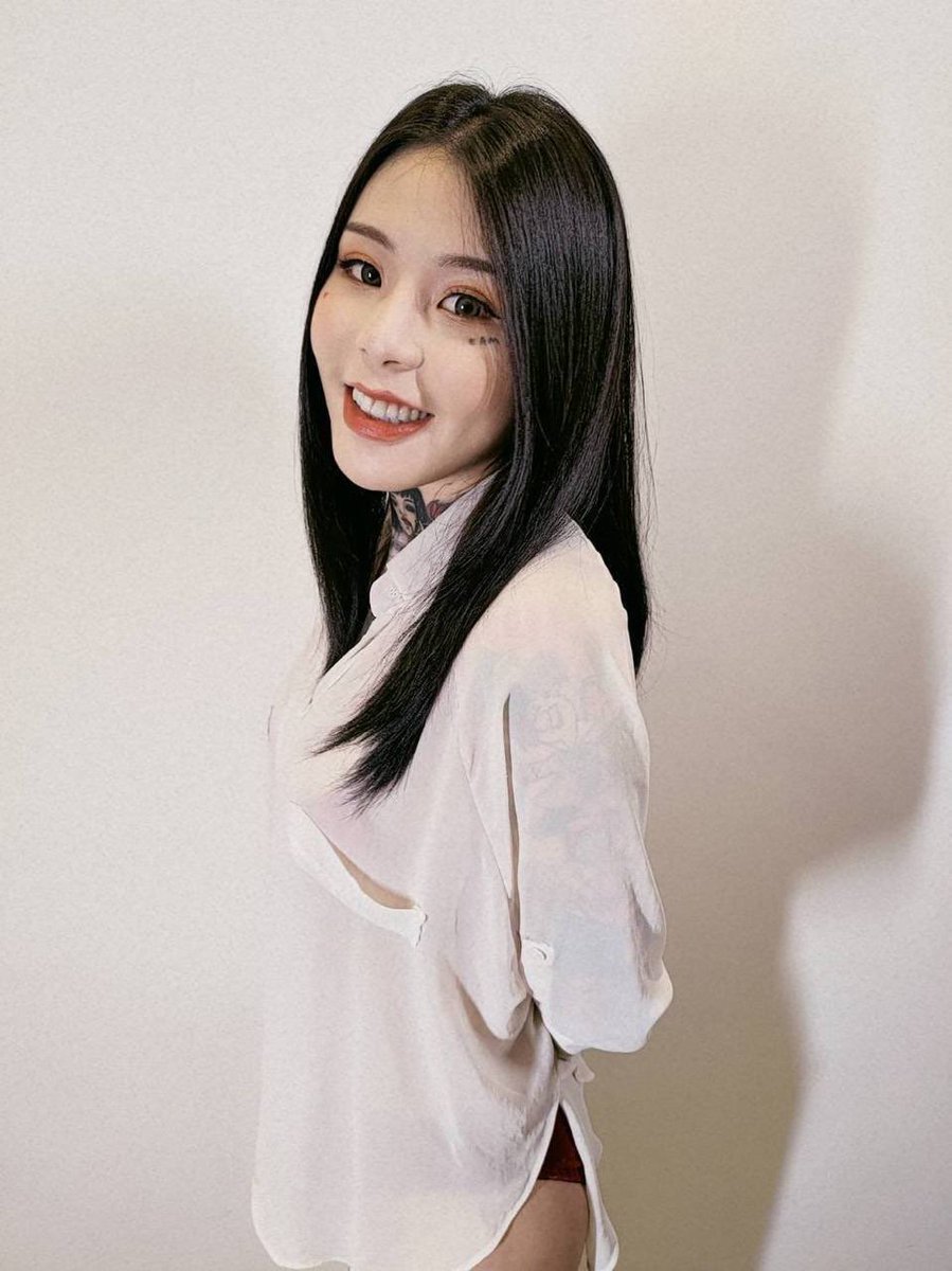 lele2k5's tweet photo. Ai Qiu
China
Tag: Anl, Tatoo https://t.co/wm0Wn64k4X