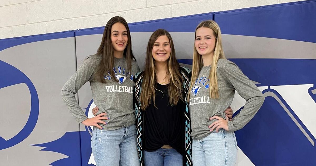 Frontier Conference (@fconference) on Twitter photo #WhereAreTheyNow: This week's segment (powered by partner Erck Hotels) features Cady (Siemion) Lackner who played at <a href="/UMWBulldogs/">UMW Bulldogs</a> and is now the HC at Billings Skyview. Catch up with Rocky and Cady here:
bit.ly/FCupdateMay-14…
#FCsports - #FierceFrontier - #TheRightWayToPlay #WhereAreTheyNow: This week's segment (powered by partner Erck Hotels) features Cady (Siemion) Lackner who played at <a href="/UMWBulldogs/">UMW Bulldogs</a> and is now the HC at Billings Skyview. Catch up with Rocky and Cady here:
bit.ly/FCupdateMay-14…
#FCsports - #FierceFrontier - #TheRightWayToPlay