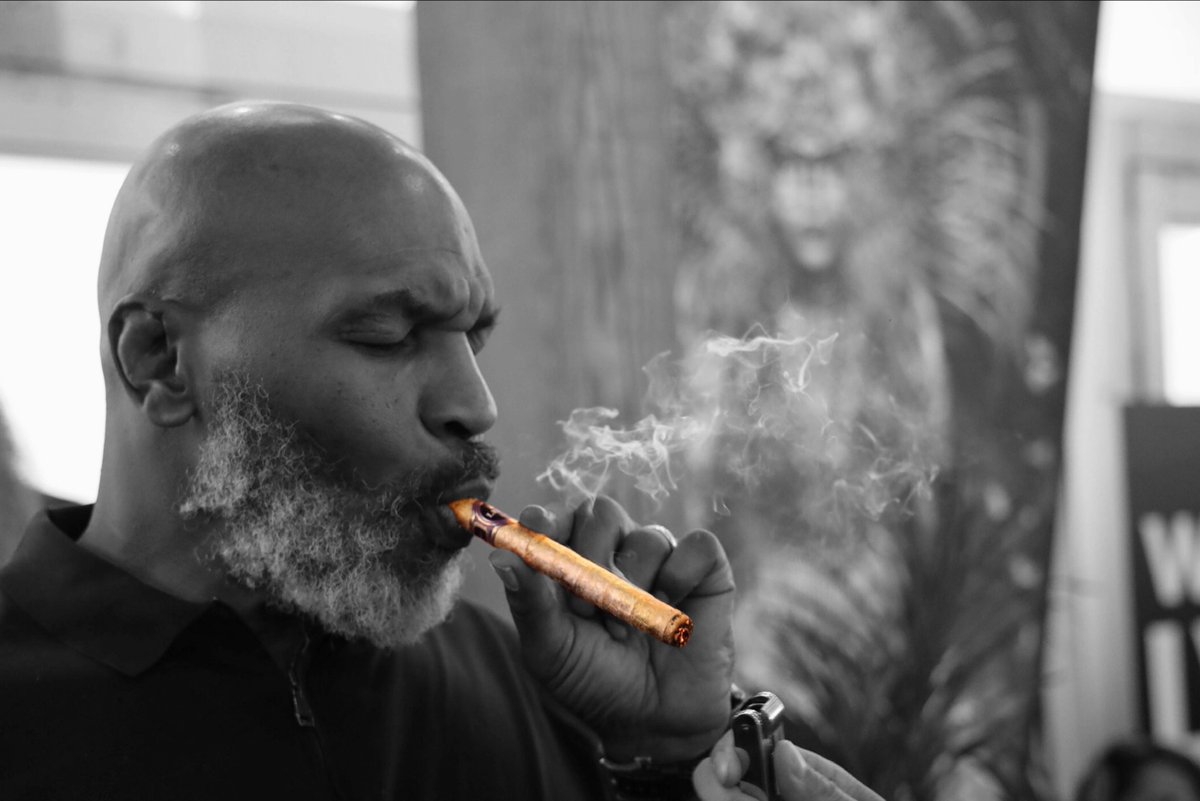 Leira (@leiracannagars) on Twitter photo 